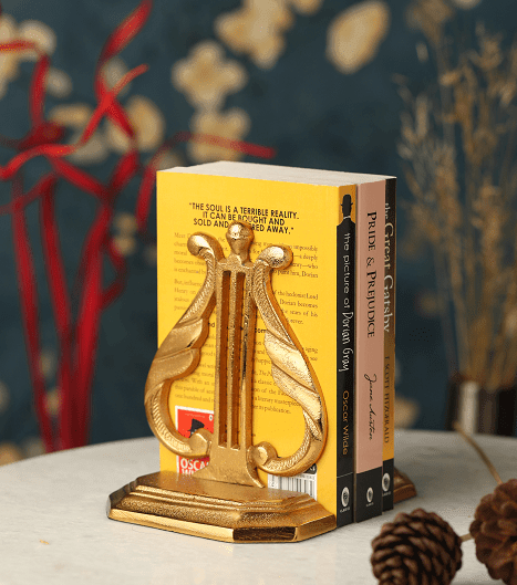 Spade's Bookend - 1