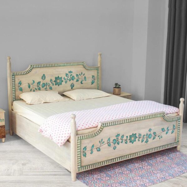 Memo King Size Bed With Storage In Vintage White Finish